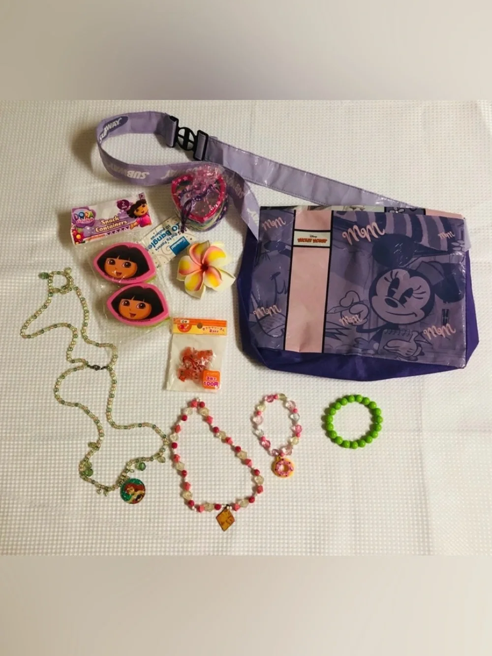Girls Accessories Disney Necklaces Bead Jewelry Hair Clips Lunch Bag Snack Boxes